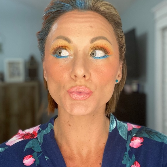 Meet your Posher, Bree - Picture 4 of 6